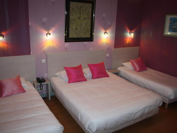 Hôtel République : photo 2 de la chambre chambre quadruple