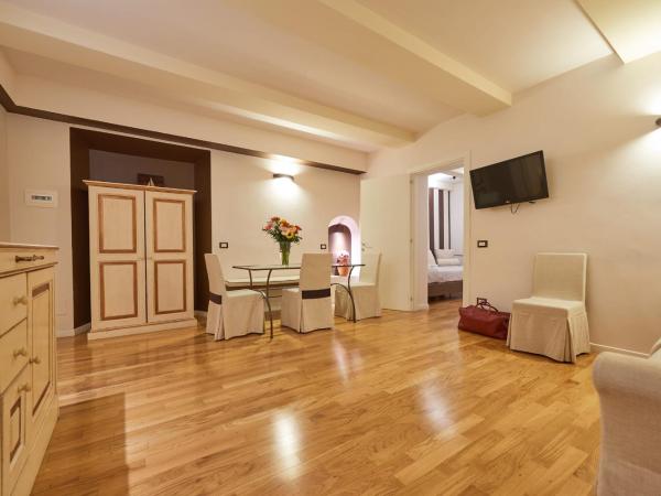 B&B Le Stanze del Duomo : photo 9 de la chambre grand appartement 1 chambre