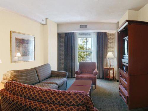 Staybridge Suites San Antonio Airport, an IHG Hotel : photo 4 de la chambre suite 1 chambre avec 2 lits queen-size