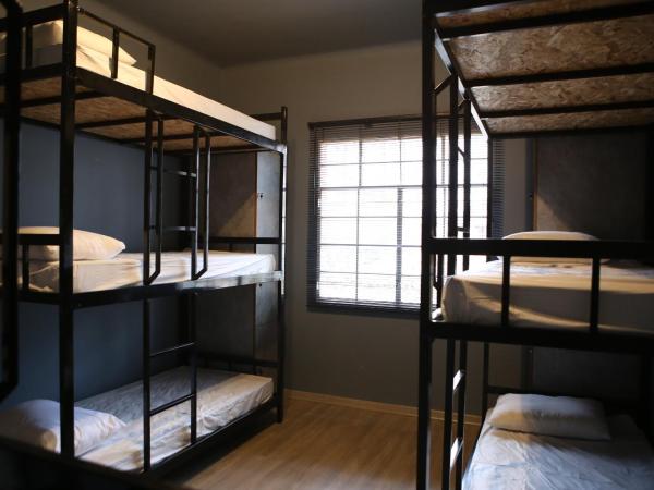 Social Hostel Café e Bar : photo 2 de la chambre lit dans dortoir mixte de 9 lits