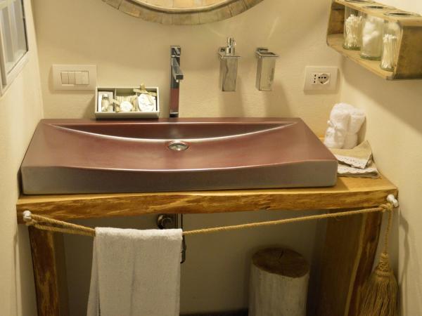 Marè Rooms Bari old town center : photo 6 de la chambre chambre double avec balcon