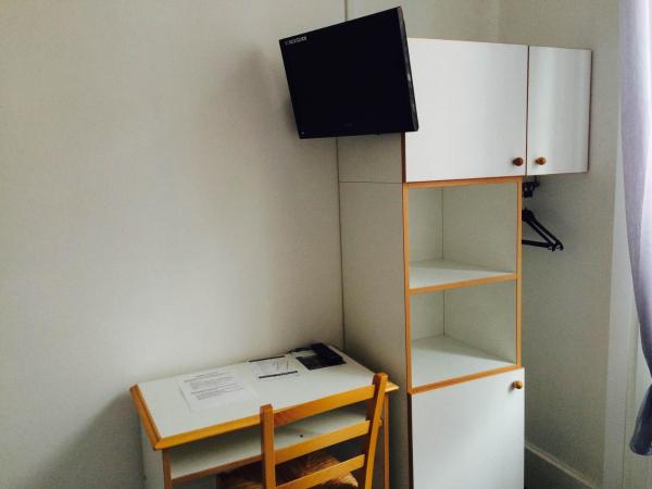 Hôtel De Normandie : photo 8 de la chambre chambre simple Économique