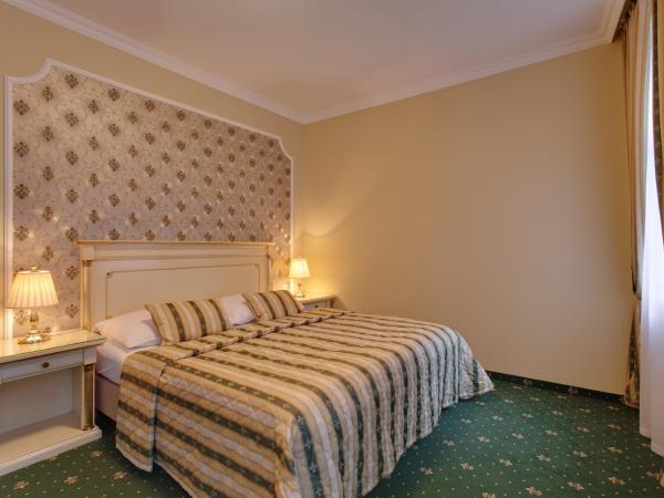 Hotel Saint Petersburg : photo 8 de la chambre suite premium