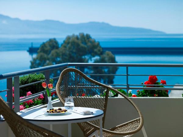 Pharae Palace : photo 4 de la chambre suite junior - vue sur mer