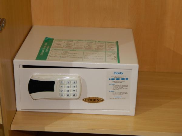 Frimas Hotel : photo 5 de la chambre chambre lits jumeaux