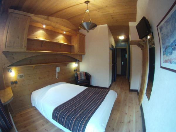 Hôtel La Vanoise : photo 2 de la chambre chambre double confort avec vue sur la montagne