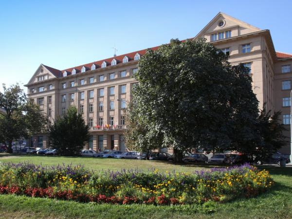Hotel DAP : photo 3 de la chambre chambre double ou lits jumeaux