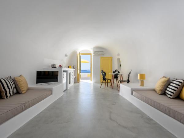 Anemomilos : photo 9 de la chambre villa 1 chambre privée avec jacuzzi - vue sur caldeira (avra)