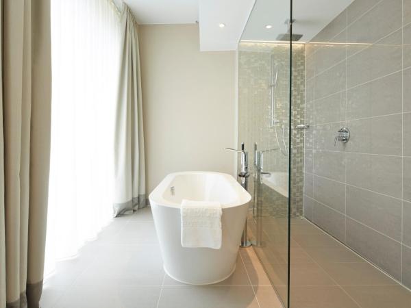 Steigenberger Hotel Am Kanzleramt : photo 6 de la chambre suite