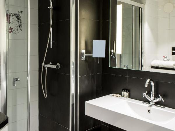 Le Général Hôtel : photo 3 de la chambre chambre cosy avec lit simple