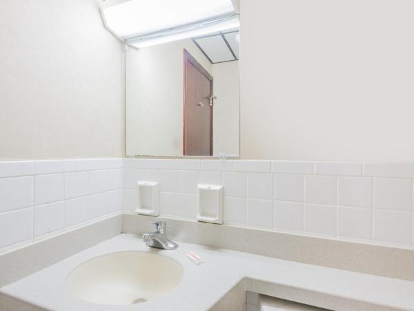 Days Inn by Wyndham Pittsburgh : photo 6 de la chambre chambre king efficiency