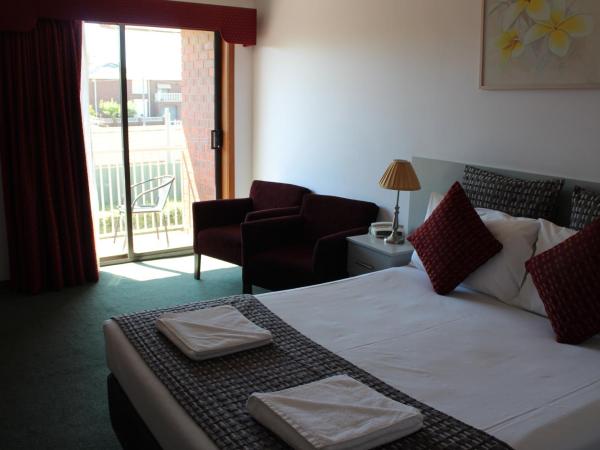 Hume Villa Motor Inn : photo 4 de la chambre chambre familiale