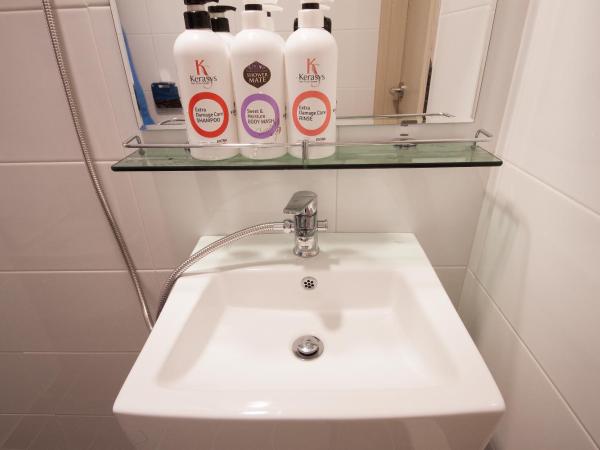 K-Guesthouse Dongdaemun Premium : photo 10 de la chambre chambre lits jumeaux standard