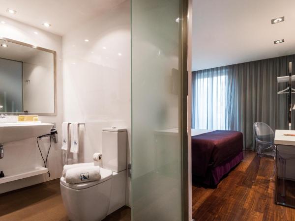 Ikonik Ramblas : photo 5 de la chambre chambre double