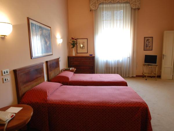 Hotel Palace Bologna Centro : photo 2 de la chambre chambre triple