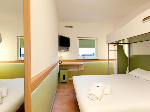 ibis budget Birmingham Centre : photo 7 de la chambre chambre triple standard