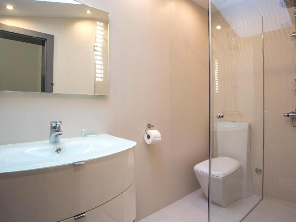 Adrion Aparthotel : photo 5 de la chambre studio avec vue sur jardin