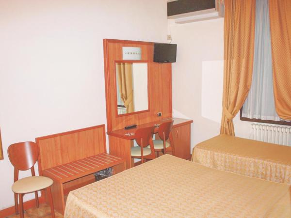 Piccolo Hotel : photo 2 de la chambre chambre triple standard