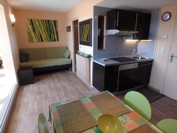 Residence Veles Plage : photo 2 de la chambre appartement 1 chambre avec terrasse panoramique (4 personnes - vue sur mer)