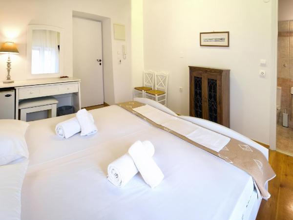 Ontas Traditional Hotel : photo 9 de la chambre petite chambre double