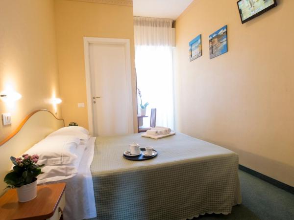 Hotel Crosal : photo 4 de la chambre small double room with balcony