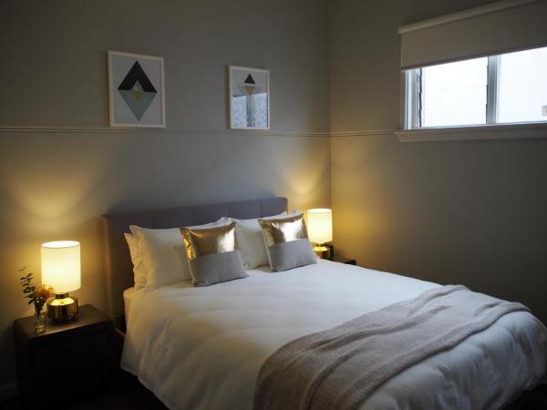 City Quarters on Brewer : photo 3 de la chambre chambre supérieure lit queen-size