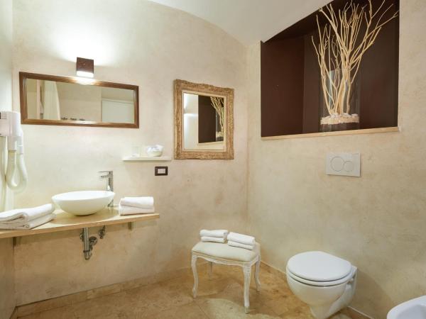 B&B Le Stanze del Duomo : photo 10 de la chambre chambre familiale (2 adultes et 2 enfants)