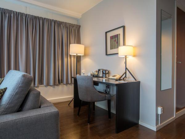 Best Western Plus Hotel Plaza : photo 7 de la chambre chambre familiale