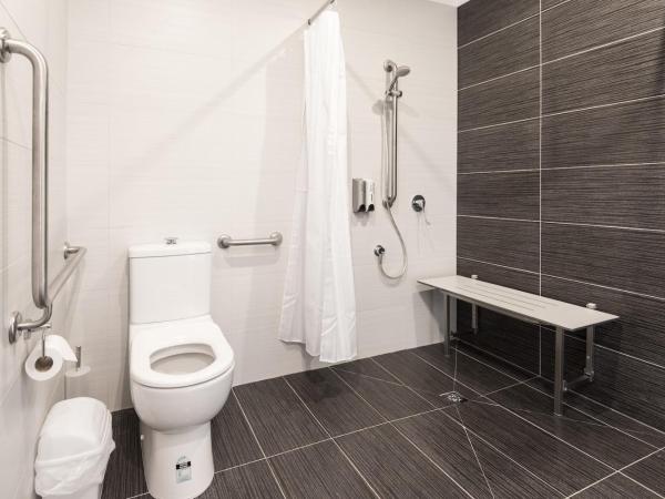 Lily Sands Inn : photo 2 de la chambre chambre lit king-size - accessible aux personnes à mobilité réduite