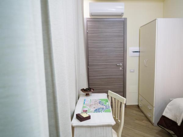 B&B President's Home : photo 10 de la chambre chambre simple avec salle de bains privative