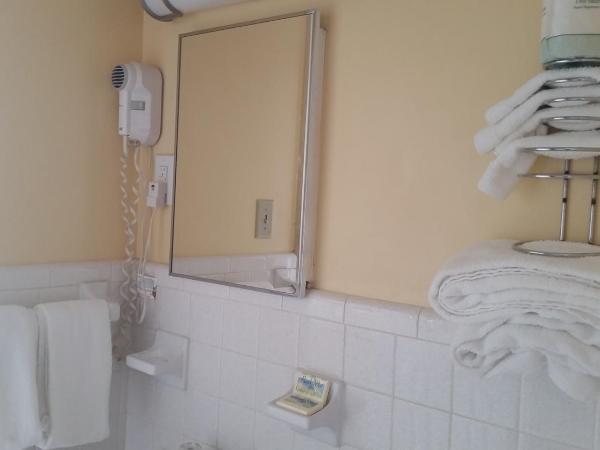 Vancouver Motel : photo 6 de la chambre chambre avec 2 lits queen-size - vue sur océan