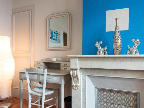 B&B Le Logis Du Mas : photo 4 de la chambre chambre double avec lit d'appoint