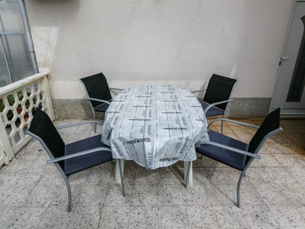 Apartmani Cvelic : photo 8 de la chambre appartement 1 chambre avec terrasse