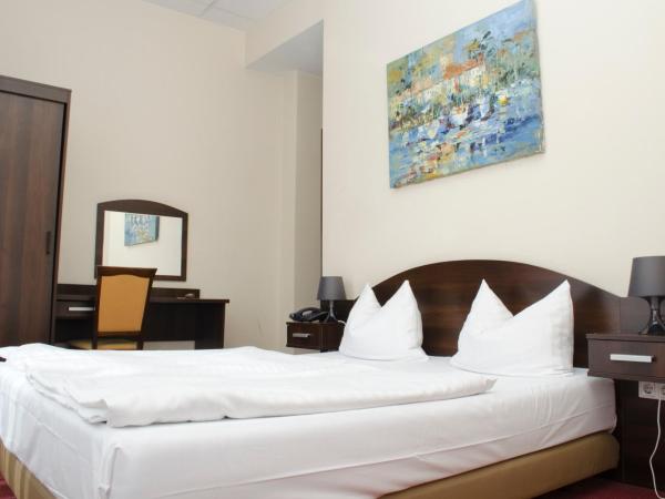 Hotel Polo am ZOB : photo 8 de la chambre chambre double standard