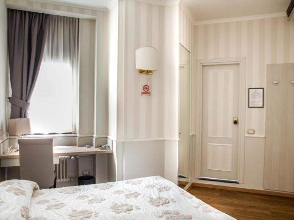 Hotel Flora : photo 1 de la chambre chambre double