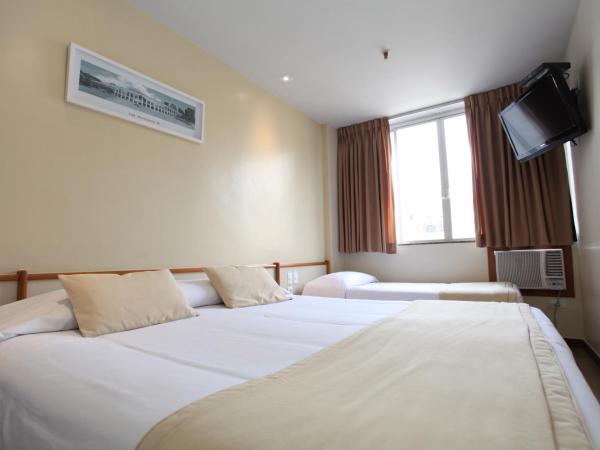 Mengo Palace Hotel : photo 3 de la chambre chambre quadruple
