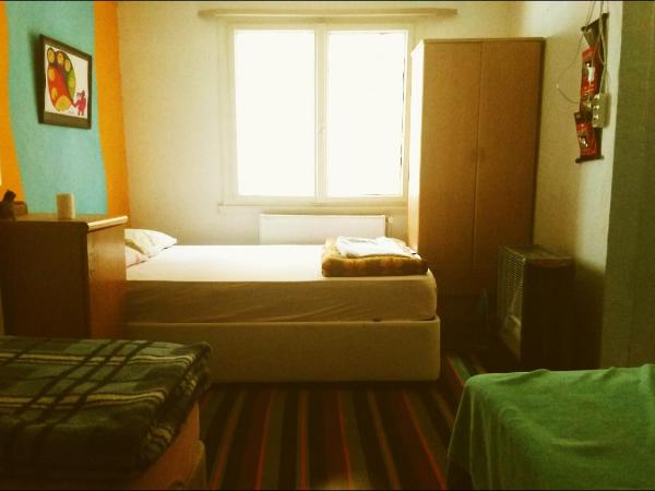 Shantihome : photo 1 de la chambre chambre familiale avec salle de bains commune