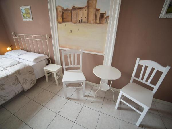 Hotel Biscari : photo 7 de la chambre chambre double ou lits jumeaux avec balcon