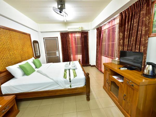 Saithong House : photo 7 de la chambre chambre double deluxe avec balcon