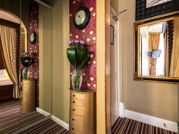 Paskins Town House : photo 5 de la chambre chambre double avec lit à baldaquin