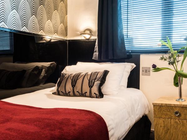 Paskins Town House : photo 4 de la chambre chambre simple avec salle de bains commune