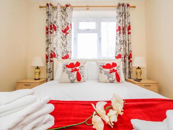 Harris Guest Accommodation : photo 2 de la chambre chambre double avec salle de bains privative