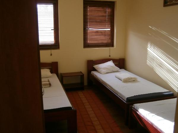 Nyárfás Vendégház : photo 8 de la chambre appartement 4 chambres deluxe