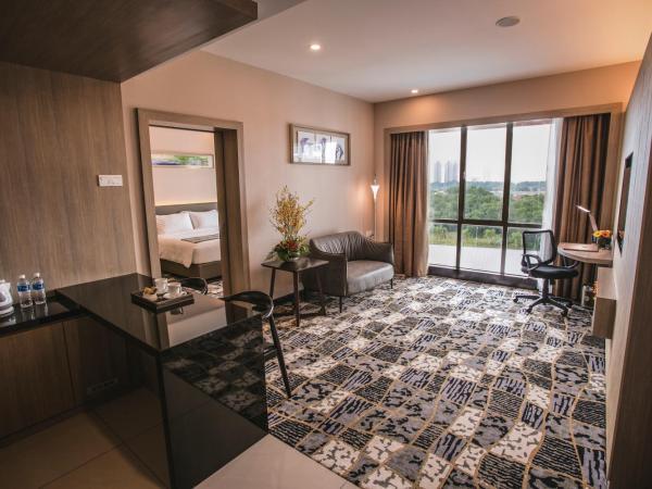 V8 Hotel Johor Bahru : photo 3 de la chambre suite junior
