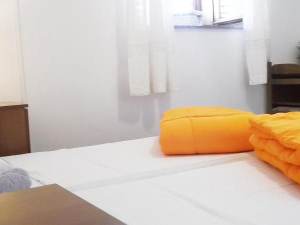 Pansion Makina : photo 6 de la chambre chambre lits jumeaux