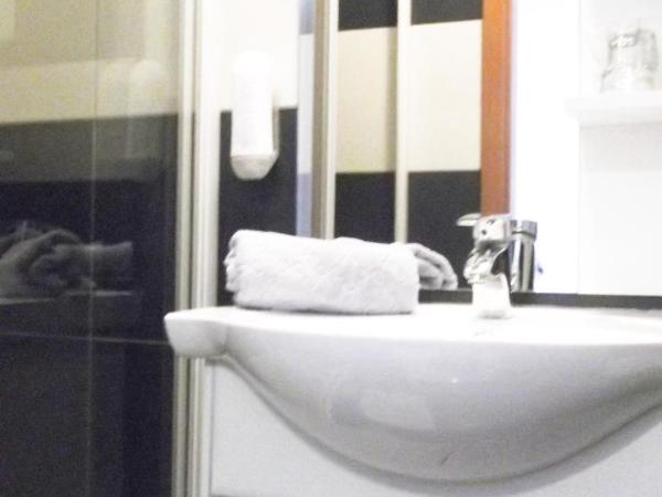 Pansion Makina : photo 8 de la chambre chambre lits jumeaux