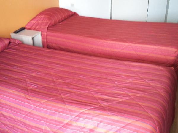 Premiere Classe Biarritz : photo 4 de la chambre chambre triple supérieure