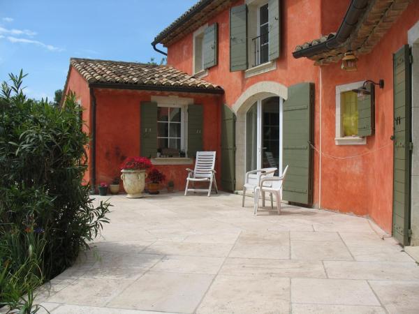 B&B La Cigaline : photo 2 de la chambre chambre double - vue sur jardin