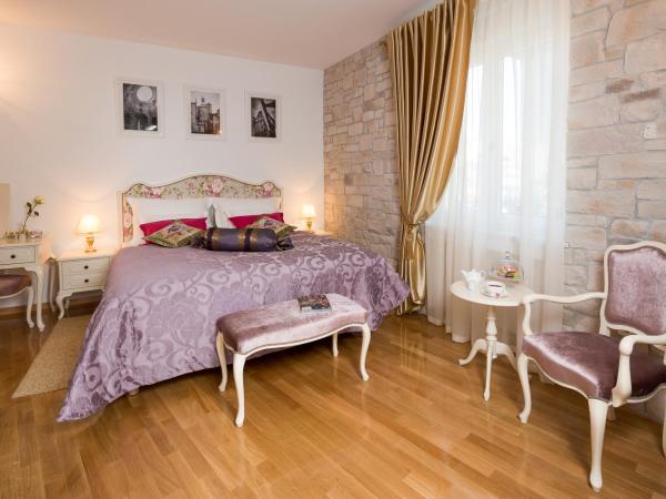 Priska Heritage Rooms : photo 3 de la chambre chambre double deluxe avec balcon