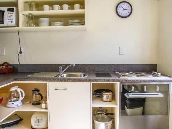 Camelot Motor Lodge : photo 10 de la chambre appartement supérieur 2 chambres